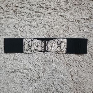 Y2K Express Office Siren Classic Chic Belt Snake Print Python & Black Stretchy
